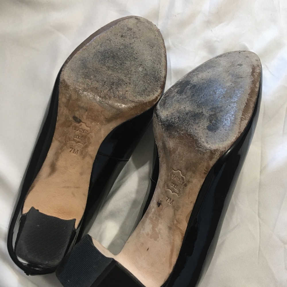 Tory Burch Black Heels with Gold Accent - Picture 5 of 8